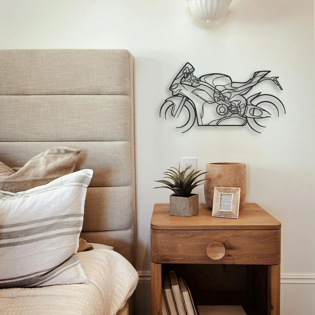 2024 Ducati Panigale V2 Classic Motorcycle Silhouette Metal Wall Art - Tinvibe